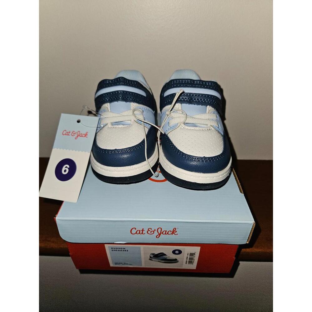 Cat & Jack Toddler Hudson Sneakers Blue White Hook and Loop Size 6 - BNIB